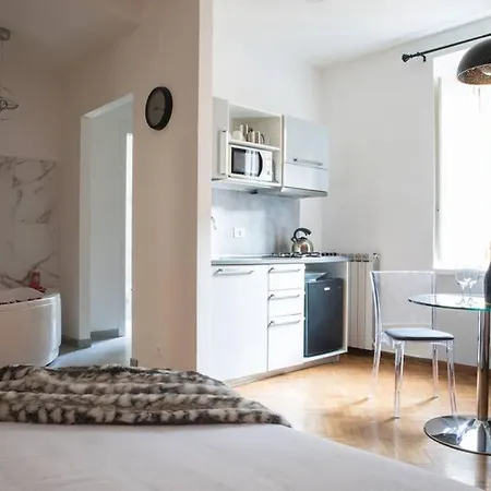 Апартаменты Pink Intimate Jacuzzi Trastevere - Collection *