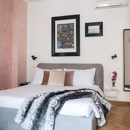 Апартаменты Pink Intimate Jacuzzi Trastevere - Collection